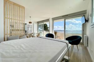 Appartements Lovely T1 d architecte de standing Vue mer 360 : photos des chambres