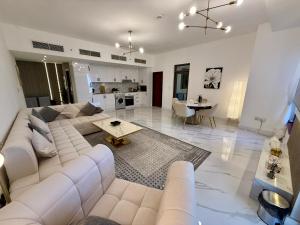 Beach Front Apartment in JBR