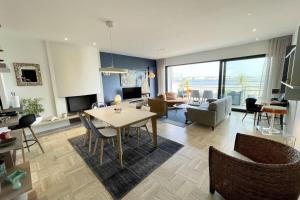 Appartements Luxury T3 neuf de standing Front de mer vue 180 : photos des chambres