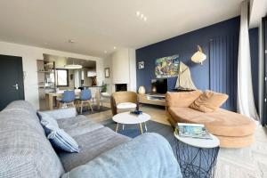 Appartements Luxury T3 neuf de standing Front de mer vue 180 : photos des chambres