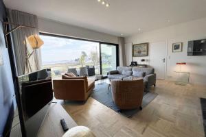 Appartements Luxury T3 neuf de standing Front de mer vue 180 : photos des chambres