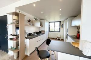 Appartements Luxury T3 neuf de standing Front de mer vue 180 : photos des chambres