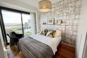 Appartements Luxury T3 neuf de standing Front de mer vue 180 : photos des chambres