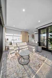 High Rise Marina Tower Residence