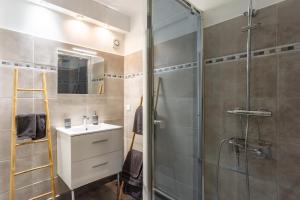 Maisons de vacances Le Melomane - Maison climatisee avec jardin clos : photos des chambres