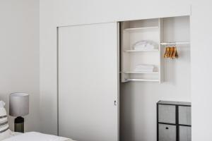 Blueground Bellevue pool nr parks SEA-801