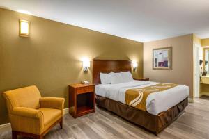 King Room - Non-Smoking room in Quality Inn