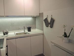 San Remo by Fewotessin