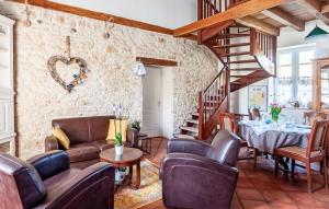 Cozy Home In Frayssinet-Le-Gélat