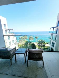 Apartments with three bedrooms at address hotel