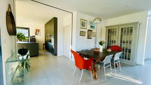 Villas Maison La pause Contemporaine et Piscine Privee : photos des chambres
