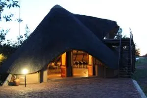 Gallery Inn - Mmukubyane