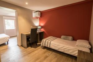 Hotels Brit Hotel Confort Foix : photos des chambres
