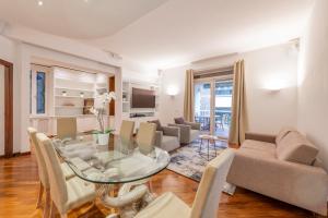 ROMA 1 - Elegante Appartamento con Terrazzo
