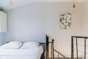 An Enchanting Parisian hideaway