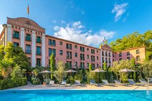 大酒店 - 屈伊朗