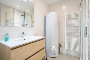 Maisons de vacances Gite Les Hirondelles : photos des chambres