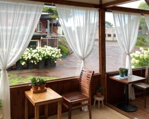 Jeju Songdangsongdang Pension and Resort