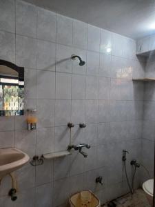 Executive Stay for Tourists & Spiritual Travelers