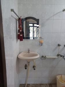 Executive Stay for Tourists & Spiritual Travelers