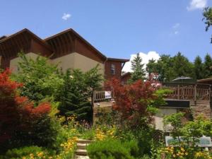 Queens Garden Pension - Ubytování bez kategorie ve městě Pchjongčchang