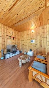 Yangyang hwansangeui seong pension