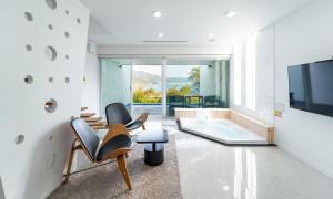 Geoje Star Marine Pool Villa