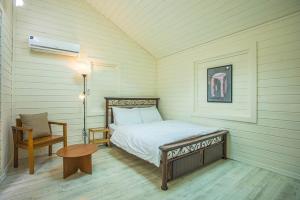 Hoengseong Marshmallow Pool Villa pets allowed