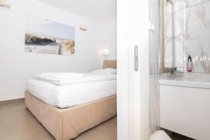 Thomas's cozy room with Breakfast 