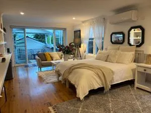 Travellers Retreat Bayview - Mona Vale