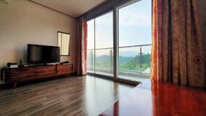 Jecheon Chungpoong Youth Hostel