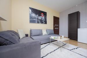 Modern Apartments in the Center of Warsaw by Noclegi Renters