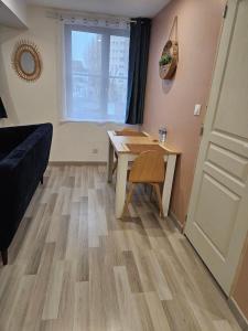 Appartement Cosy Centre Valenciennes Gare et Tram à pied