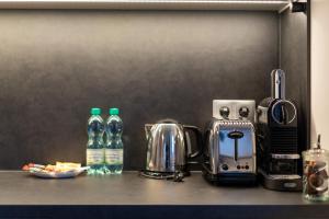 Apartments Deluxe Cannes 51 by BookingHost