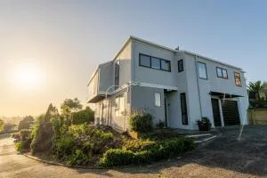 Cosy Unit With Incredible Views & SKY TV - Kai Iwi