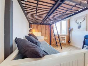 Studio chaleureux rénové au pied des pistes