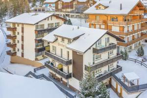 Chalet Lärchenheim, central SaasFee close to AlpinExpress