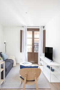 Modern 1 bedroom apartments near Drassanes