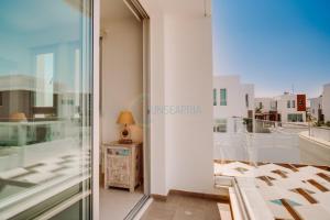 Alasia 16 - Modern smart villa in tranquil serenity