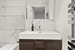 SG, Charming Chelsea Balcony Suite