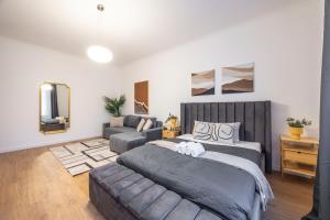 Deluxe & Cozy King St Apartment in the Heart of Budapest