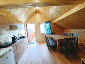 Kudowskie Chatynki Domki Całoroczne MINI ZOO