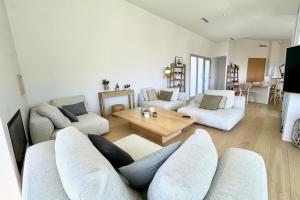 Maisons de vacances Luxury ! Villa d’architecte piscine - Vue mer 180 : photos des chambres