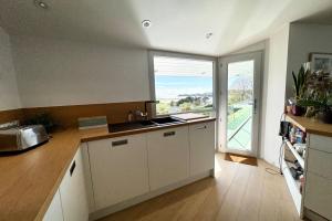 Maisons de vacances Luxury ! Villa d’architecte piscine - Vue mer 180 : photos des chambres