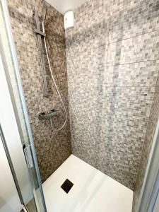 Maisons de vacances Luxury ! Villa d’architecte piscine - Vue mer 180 : photos des chambres