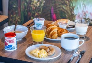 Hotels B&B HOTEL Evian Publier : photos des chambres