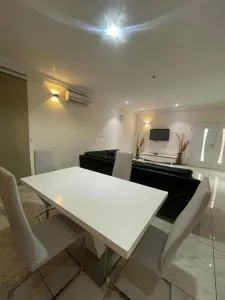 Amazing Duplex Suite Available - Ridge