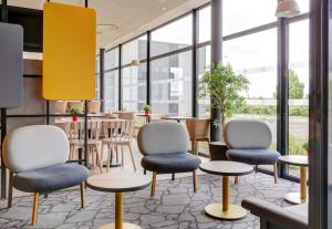 Hotels B&B HOTEL Reims Croix Blandin : photos des chambres