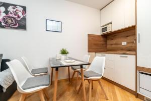 Apartments Em-Da