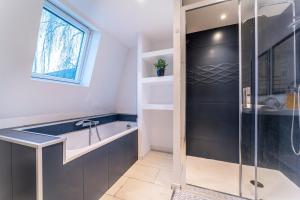 Appartements Le Cocon - 3 lits - Billard - Parking gratuit - Terrasse - Wifi : photos des chambres